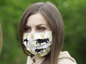 Bavlnen rko s iernymi konkmi