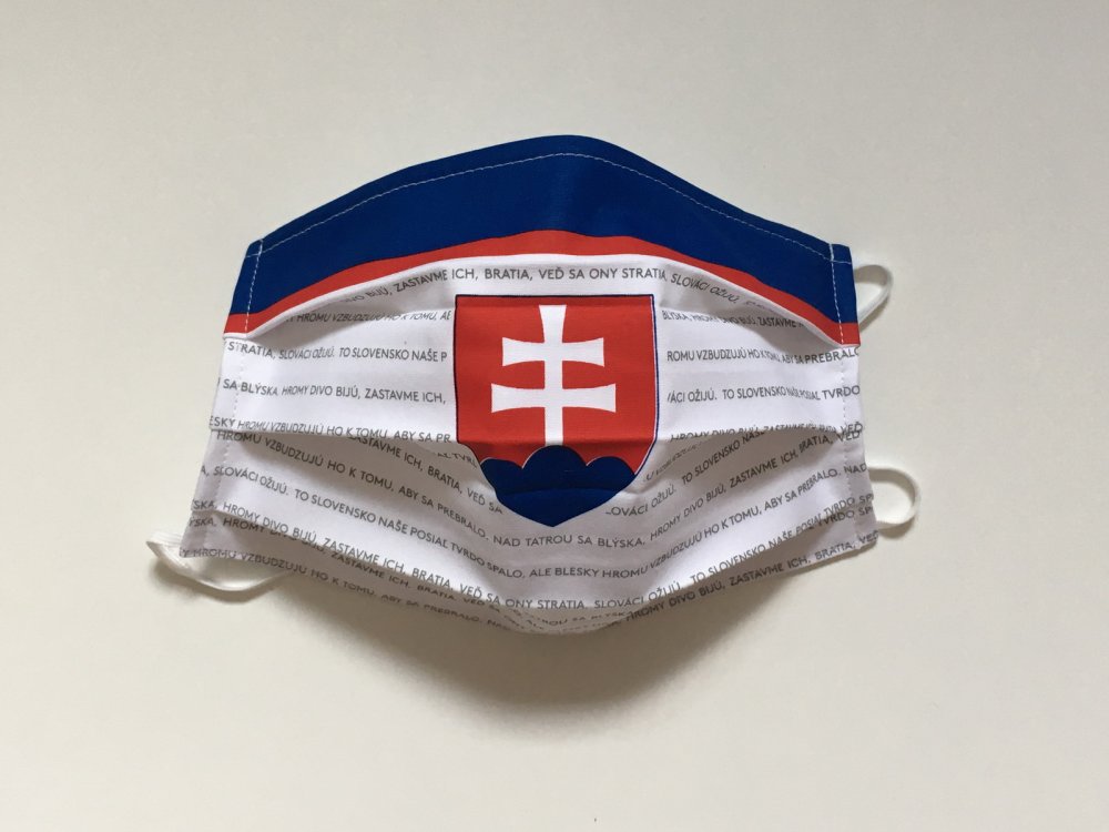 Rúško slovenský hokejový dres s hymnou